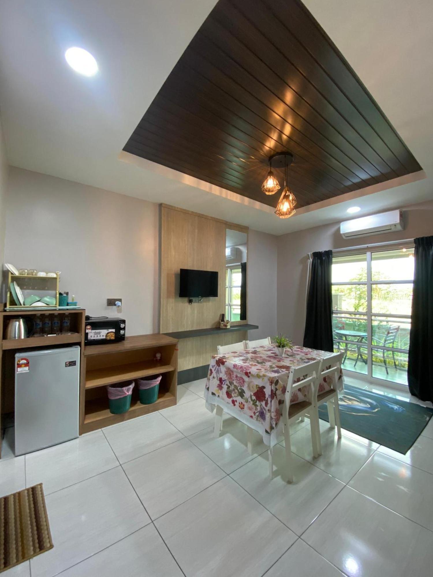 Grand Village Inn Pantai Cenang  Luaran gambar