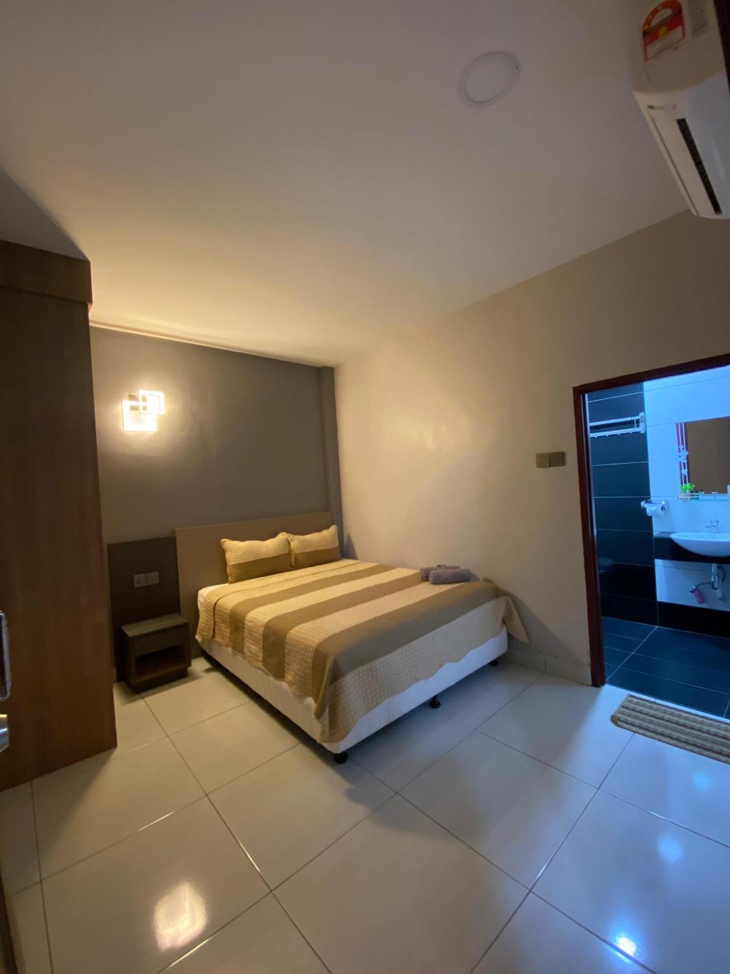 Grand Village Inn Pantai Cenang  Luaran gambar