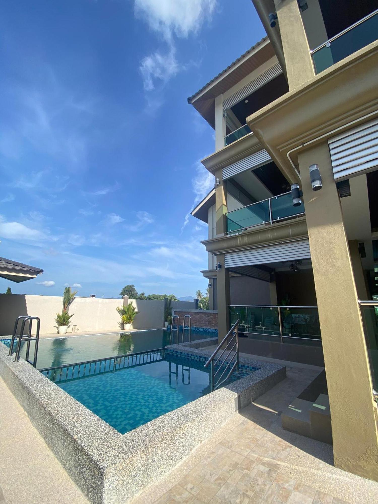 Grand Village Inn Pantai Cenang  Luaran gambar