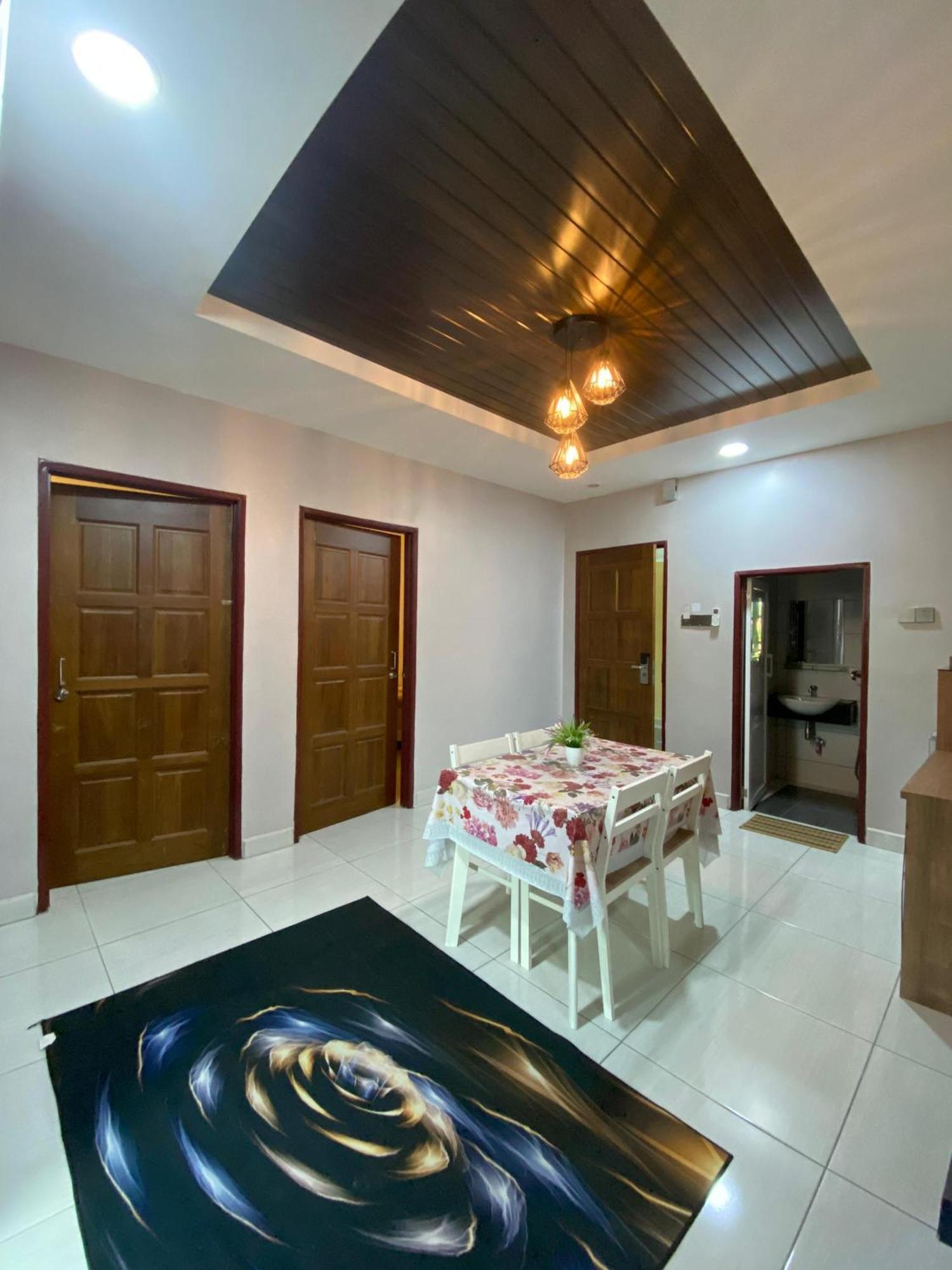 Grand Village Inn Pantai Cenang  Luaran gambar