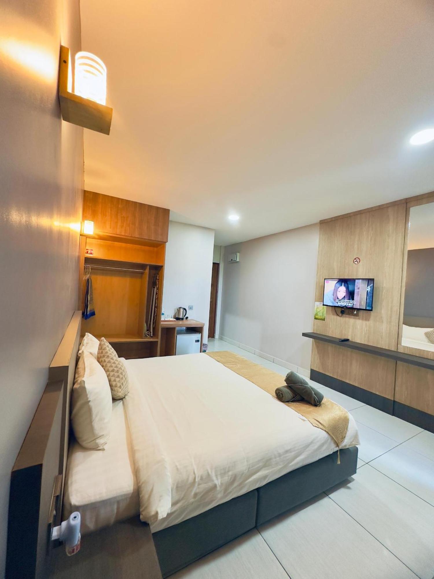Grand Village Inn Pantai Cenang  Luaran gambar