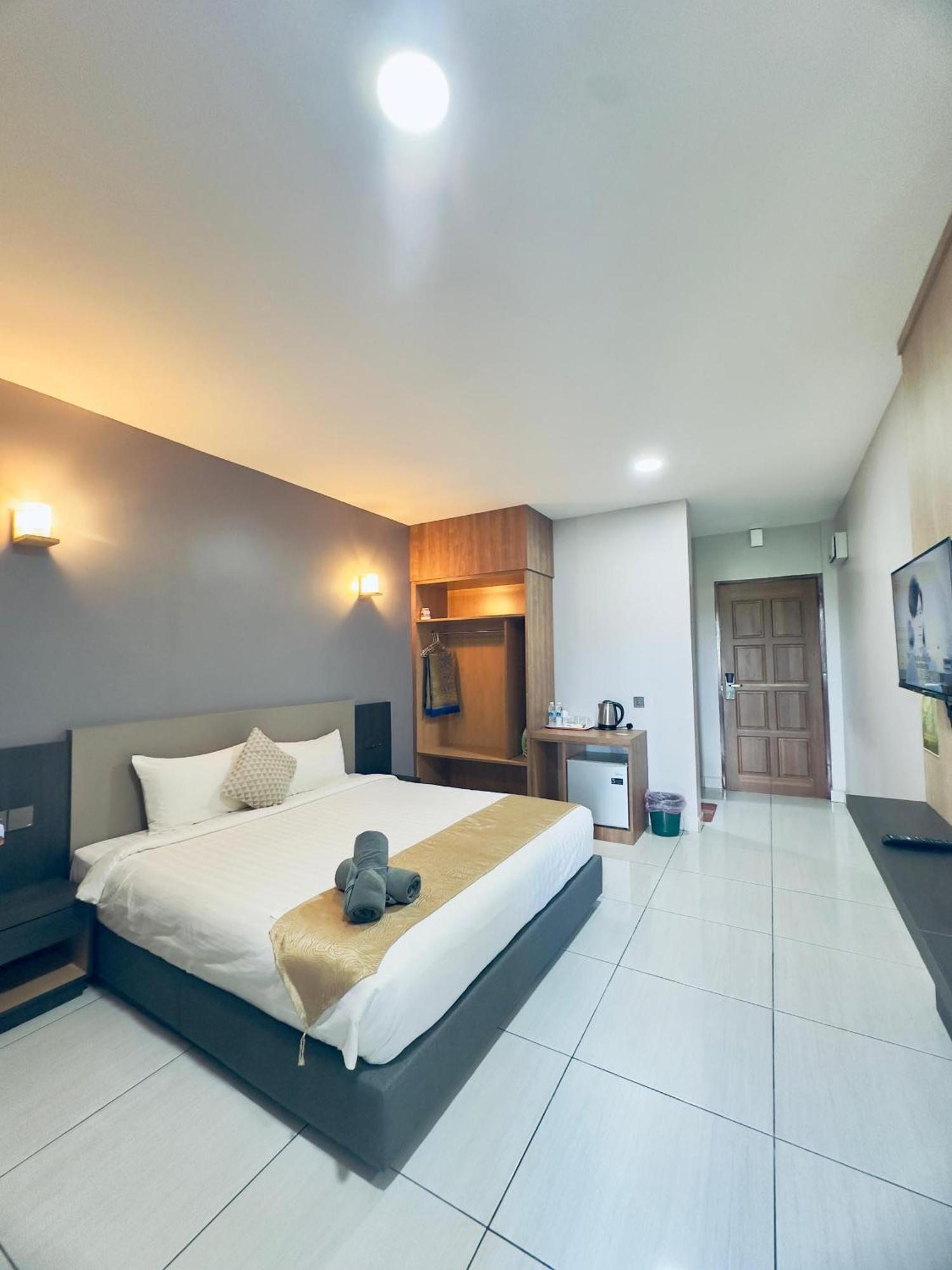 Grand Village Inn Pantai Cenang  Luaran gambar